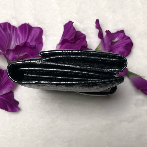 Gucci Authentic Black GG Studded Interlocking Leather Wallet - Picture 8 of 17